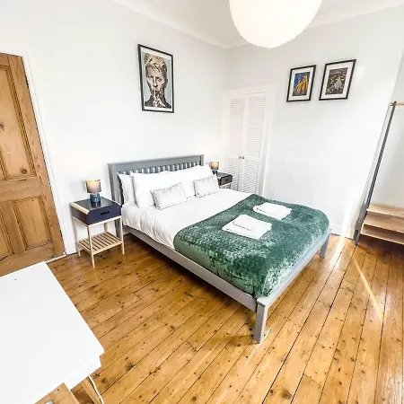 Casa vacanze Buckingham House - Sleeps 6 With Parking & Wifi York