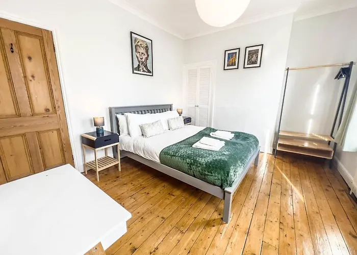 Maria's House - Retreat 3 Bedroom 约克