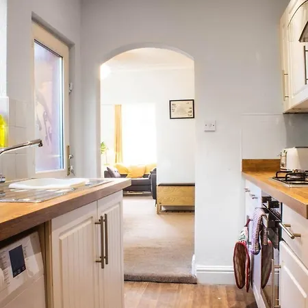 Σπίτι διακοπών Buckingham House - Sleeps 6 With Parking & Wifi Γιορκ