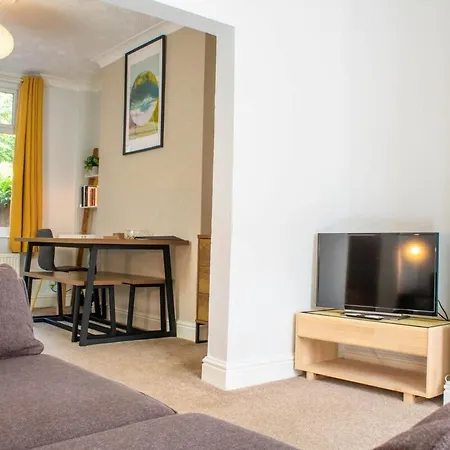 Vakantiehuis Buckingham House - Sleeps 6 With Parking & Wifi York